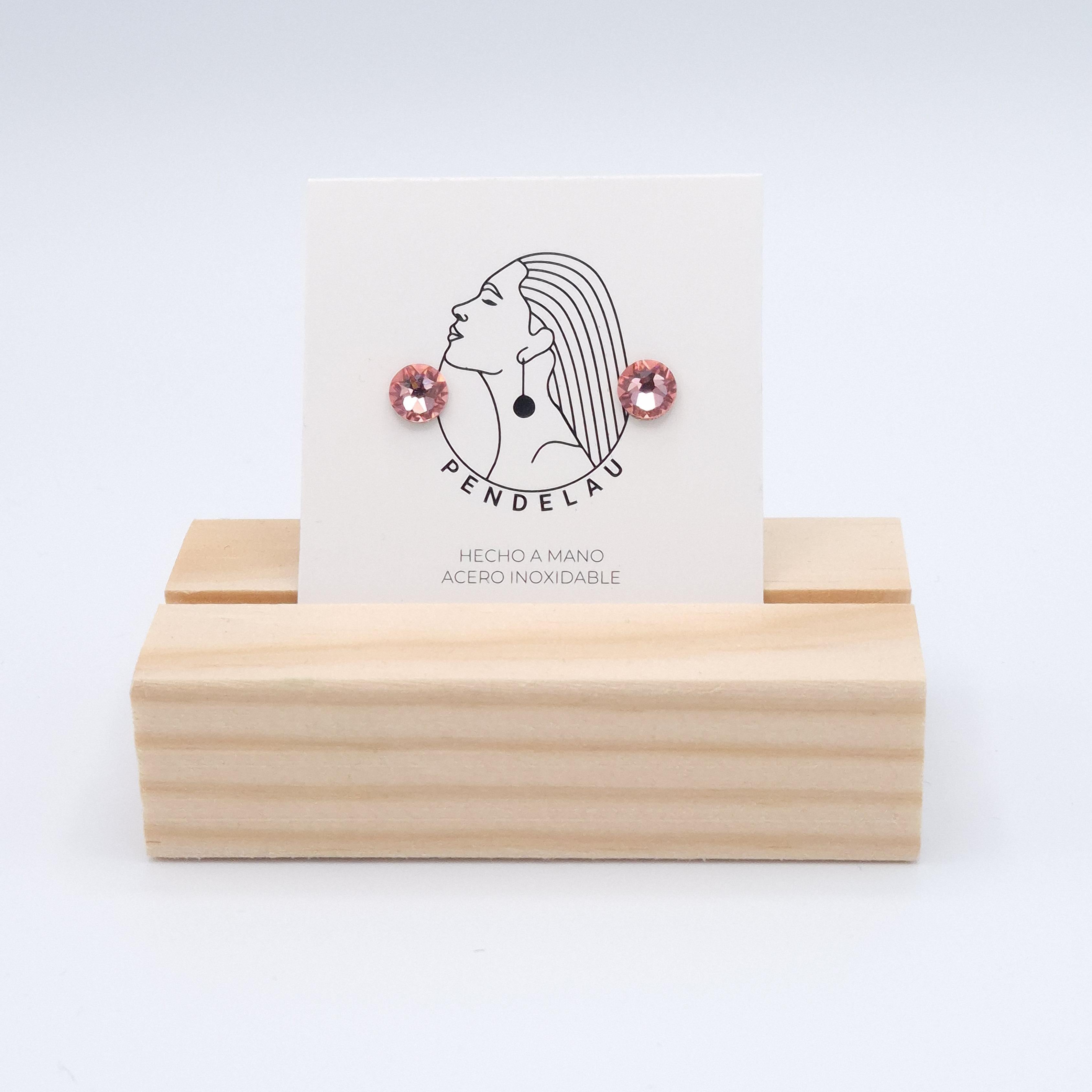 Pendientes de cristal rosa facetado con acero inoxidable plateado